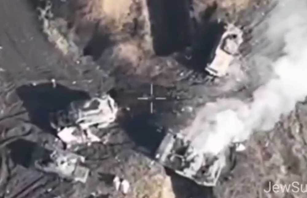 Ukrainian convoy destroyed as it attempted to enter Kursk.