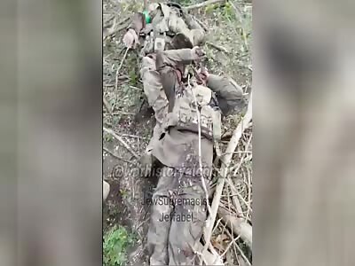 Failed Ukrainian assault on a Russian trench. 