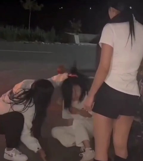 CHINESE GIRLS HAVE NO MERCY !!!!