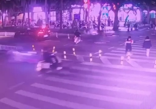 Horrible Collision between two motorcycle 