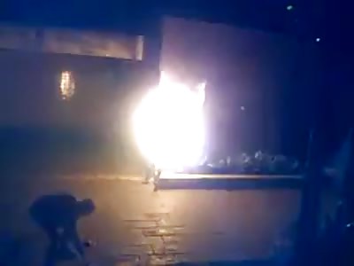 In Venezuela: Suspected thief was burned alive in the subway entrance