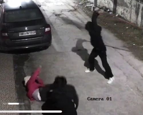 Group Attacks & Beats Teen To Death With Sticks