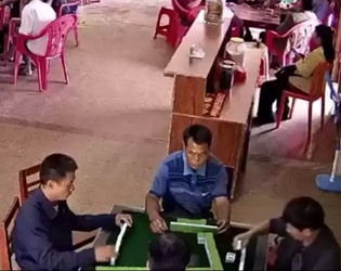 Murder At The Mahjong Club: Throat Slashed, Bleeding to Death