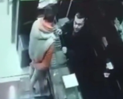 [KNIFE STUCK] Syrian jeweler fatally stabbed in the neck 