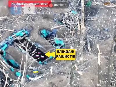 Ukrainian soldier took out 3 Russian soldiers in close combat.