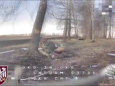 Ukrainian drone of the 82nd Air Assault Brigade hit a Russian soldier.