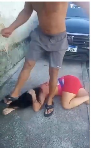 FAFO: Woman Attacks a Mother with Child and Gets Brutally Stomped.