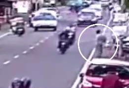 Young Man Dies After His Motorcycle is Rammed by a crazy man 