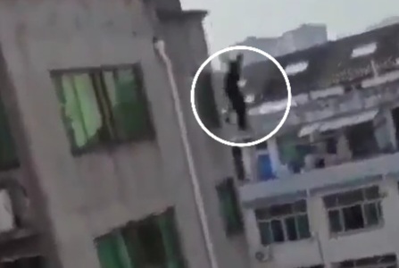 [NEW ANGLE] Depressed Man Commits Suicide by jumping from Building