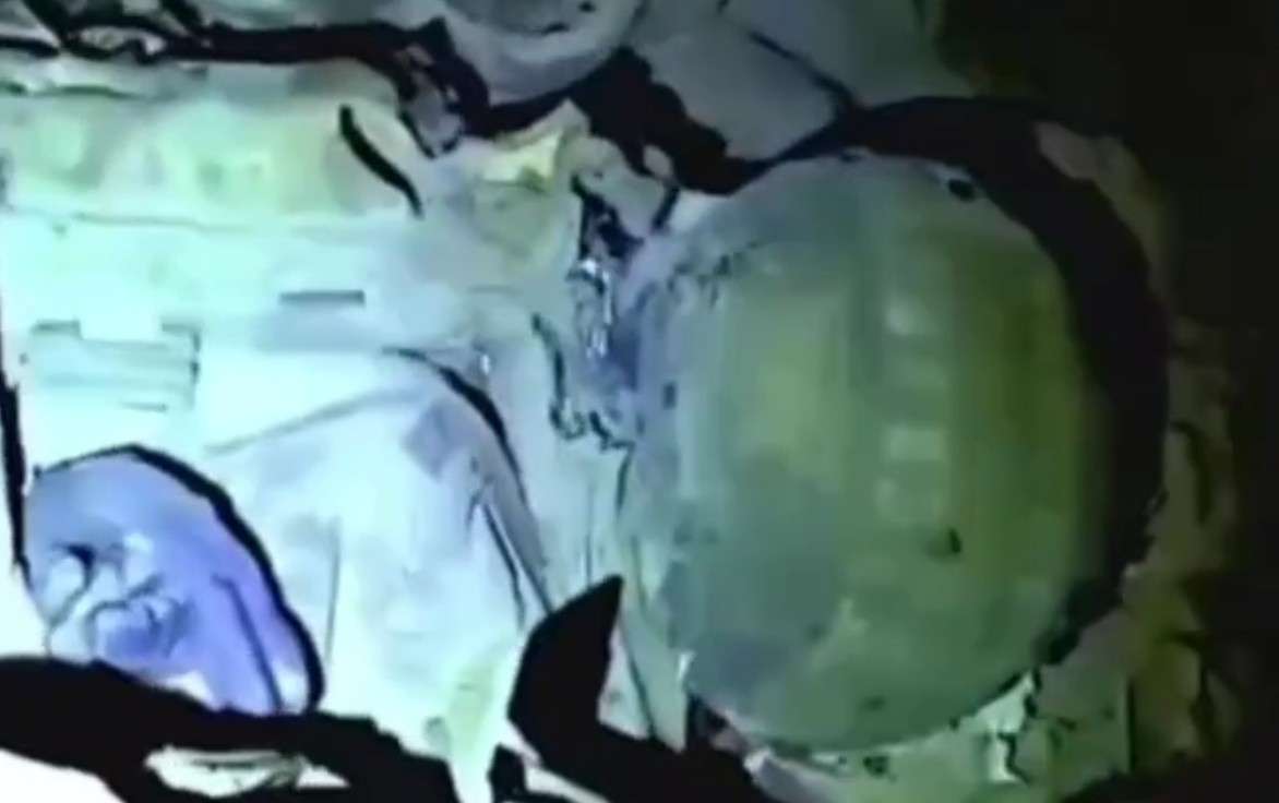 Ukrainian assault team killed by collapsed roof. 