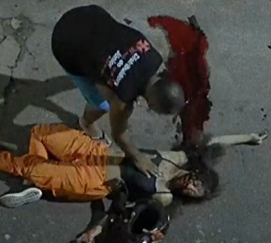 Pretty Woman Killed Instantly after Crashing Into a Wall.