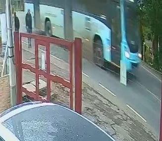 Teenager Ran Over, Killed by Bus After Falling Off Bicycle On Road 