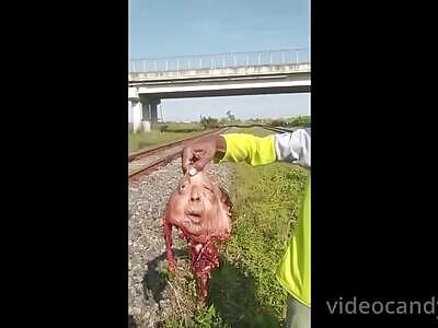 Woman Lost Her Face Mask