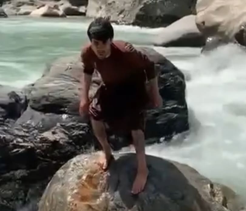 Guy Attempts Jump Between Rocks for Social Media, Ends Up Drowning