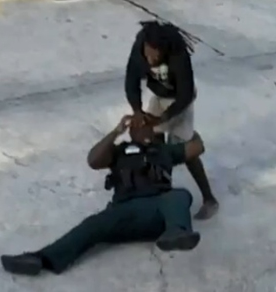 Man With 2 Guns Shot by Orange County Deputy After Punching Him In the Face 20 Times