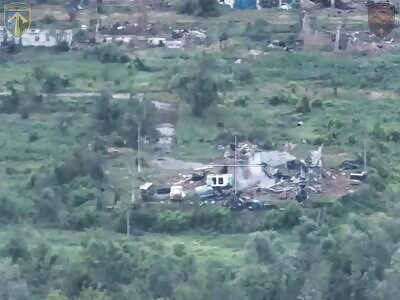 Working moments of the 57th brigade.