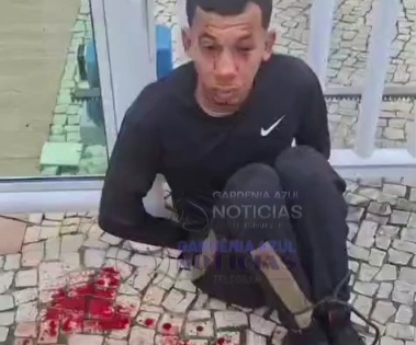 Thief captured and tied up 