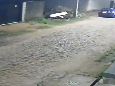 Poor delivery guy’s day went wrong