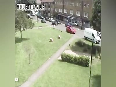 A 12-year-old girl jumps out of the window of Hijackers car