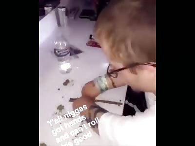 Stoner Has No Hands But Can Still Roll A Crazy Good Joint