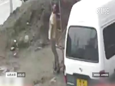 chinese workers get electrocuted