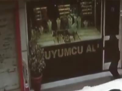 Jeweller Grabs Gun To Thwart Smash And Grab Raid