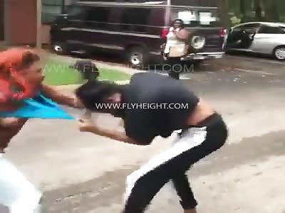 Pregnant Girl Gets Run Up On For Talking About Someone's Kid On Social Media