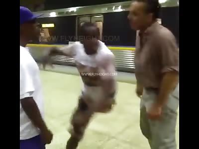 Black Dude Hits Alleged Racist Man So Hard He Starts To Sleep Walk