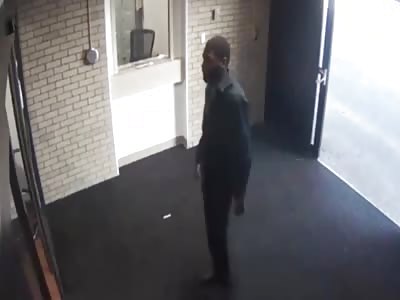 Man Comes to Hospital with 2 Guns Shoots at Security Before Turning the Gun on Himself