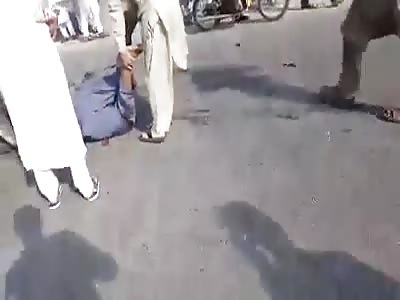 brutal accident leave crushed heads on indian road