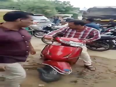 crazy reaction after get slapped by indian police