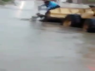 little girl die electrocuted in Egypt