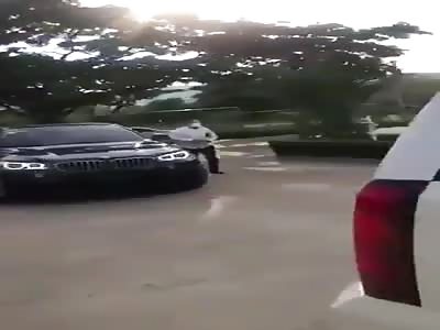 Ex husband assaulted by guards ofhis wife the girl of Mexican governor