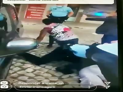 Portuguese police fighting black immigrant peoples after traffic accid