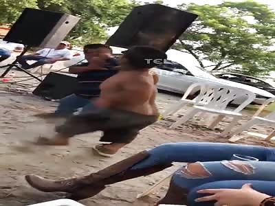 Crazy midget fight during party 