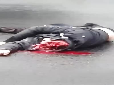 Shocking accident head crushed on the road 