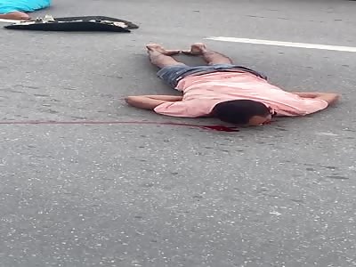 Two criminal running from police on motorcycle killed in brutal crash 