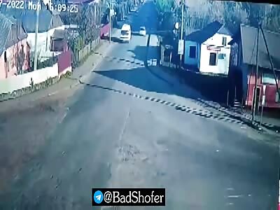 Motorcycle crash the biker died on the spot 