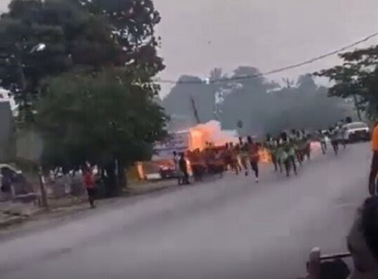 19 athletes wounded after blasts at race in Cameroon