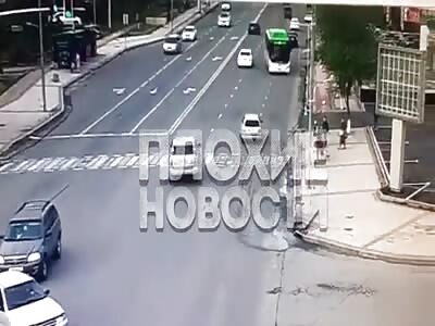 bus flew onto the sidewalk and crushed five people to death 