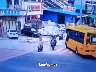 Motorcyclist crashed dead under big truck 