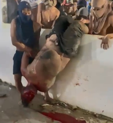 (NEW) Rapist Lynched and Burned Alive