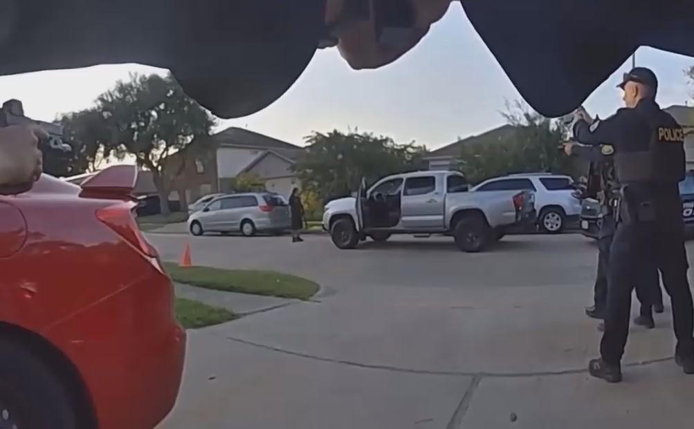 Robbery suspect killed in Houston officer-involved shooting