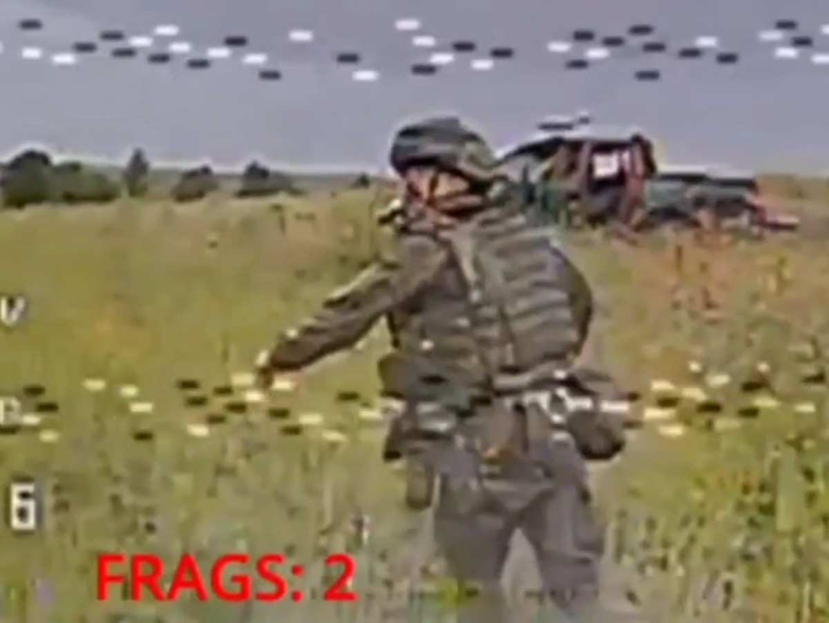 Russian dildo destroys Ukrainian ass. 