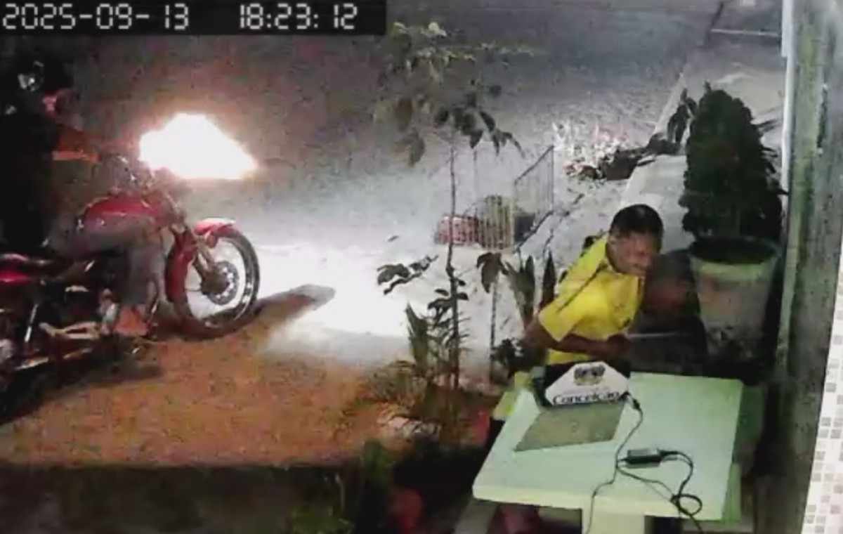 Man In Critical Condition After Being Shot 5 Times Outdside His Home