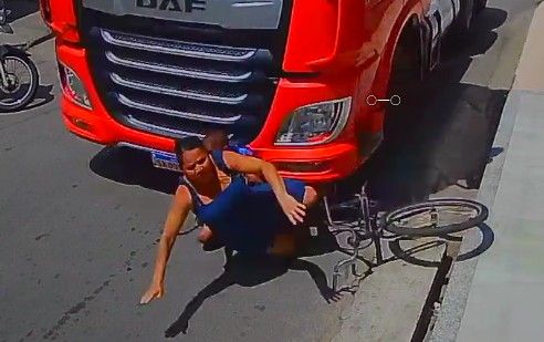 Cycling Woman Ran Over And Killed By Truck