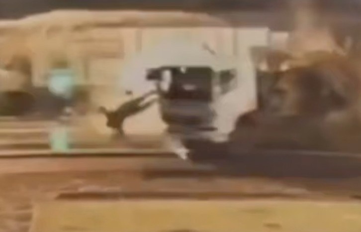 Driver Ejected, Killed During Crash Of Two Trucks in Ecuador