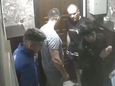 2 Russians vs 4 Uzbeks