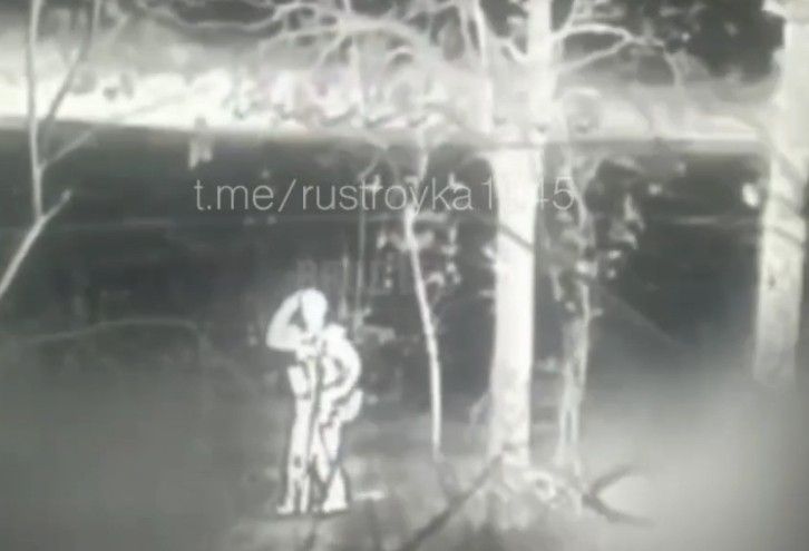 Ukrainian salutes before dying. 