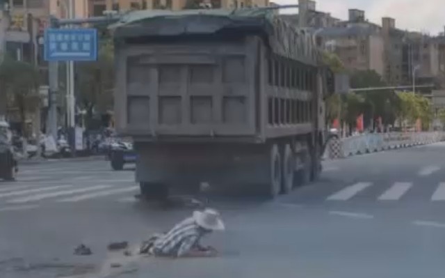 Moped Rider Gets Ripped In Halves By Truck